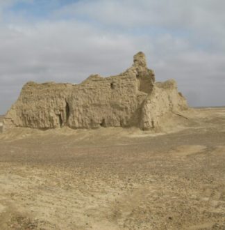 شناسایی ۲۳ محوطه و تپه تاریخی در مسیر راه آهن زاهدان ـ زابل