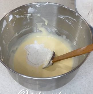 آموزش ساخت کیک شکلاتی سفید فوق العاده لذیذ و آسان در منزل
