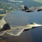 بررسی تفاوت‌های جنگنده‌های F22 رپتور و F35 لایتنینگ؛ تسلط بی‌نظیر در جنگهای هوایی