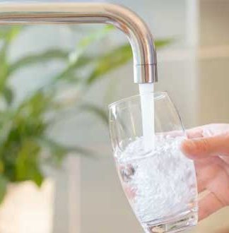 دانشمندان کشف کردند : روش ساده ای برای پاکسازی آب شیر منزل